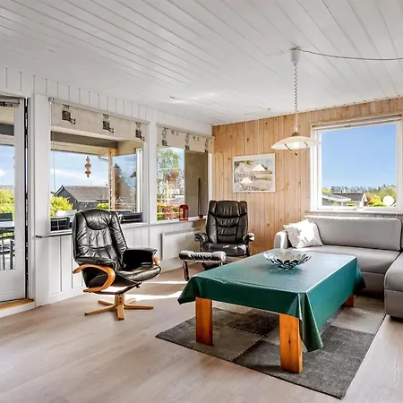 Holiday home Fridoline - 450m From The Sea By Interhome