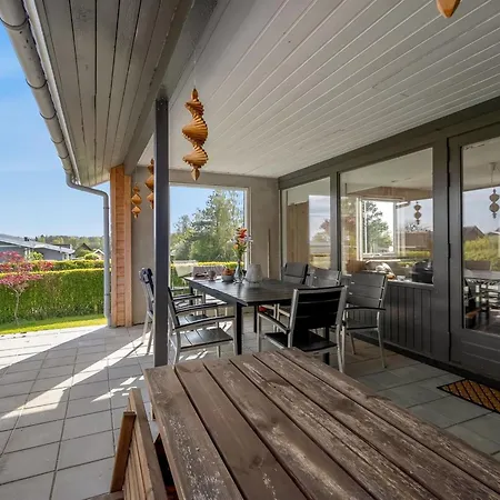 Vakantiehuis Fridoline - 450m From The Sea By Interhome